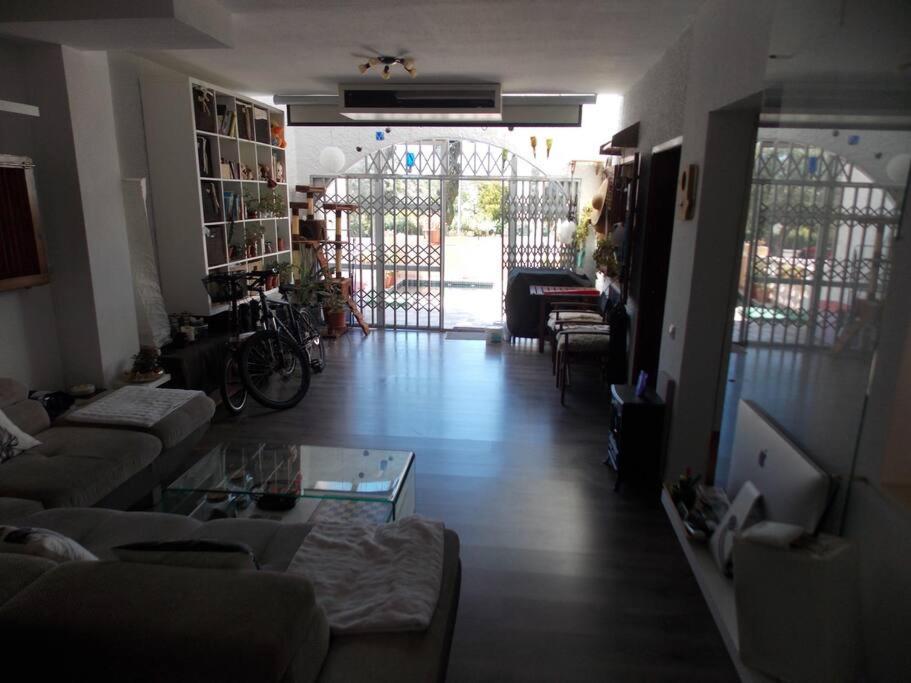 Spacious 2 Bedroom W/ Own Pool 5 Minutes Walk To Beach Campoamor Dış mekan fotoğraf
